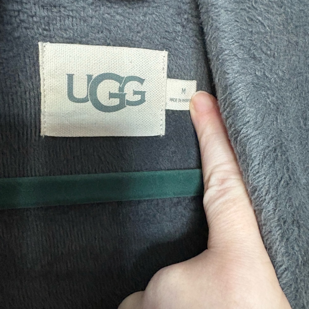 Ugg Robe - image 4